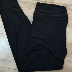 Lularoe TC leggings Solid black NWT